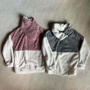 2 sherpas. Small. Adjustable zip collar. Soft and stretch with pockets.